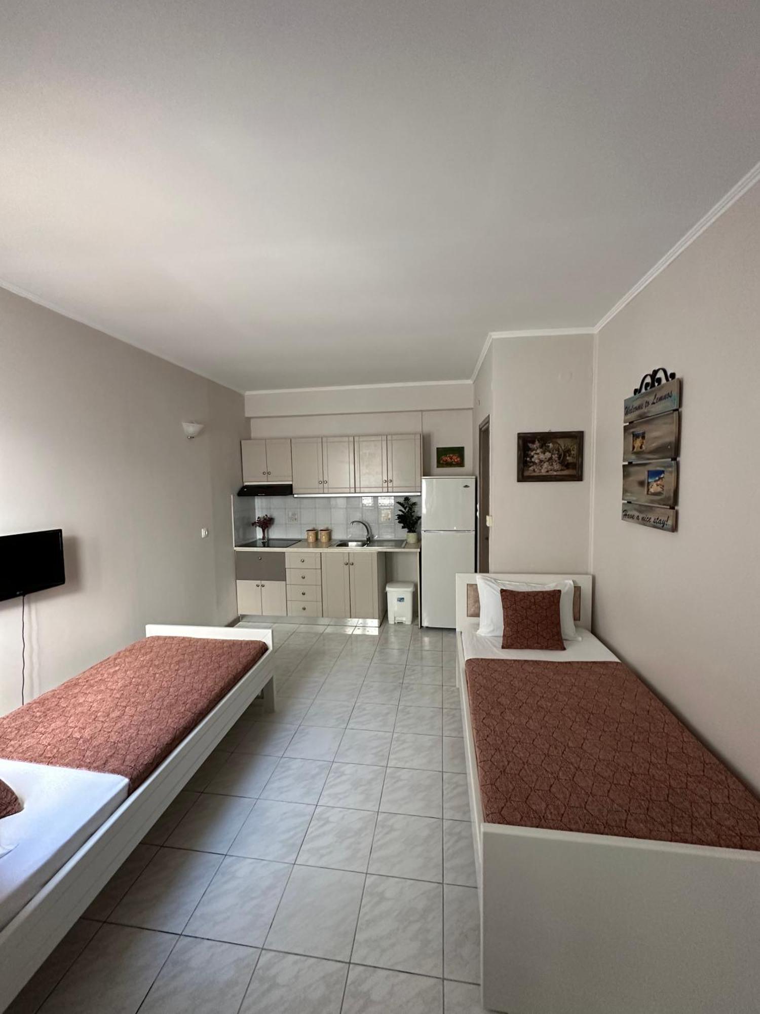 Repanidi Apartments Repanidhion エクステリア 写真